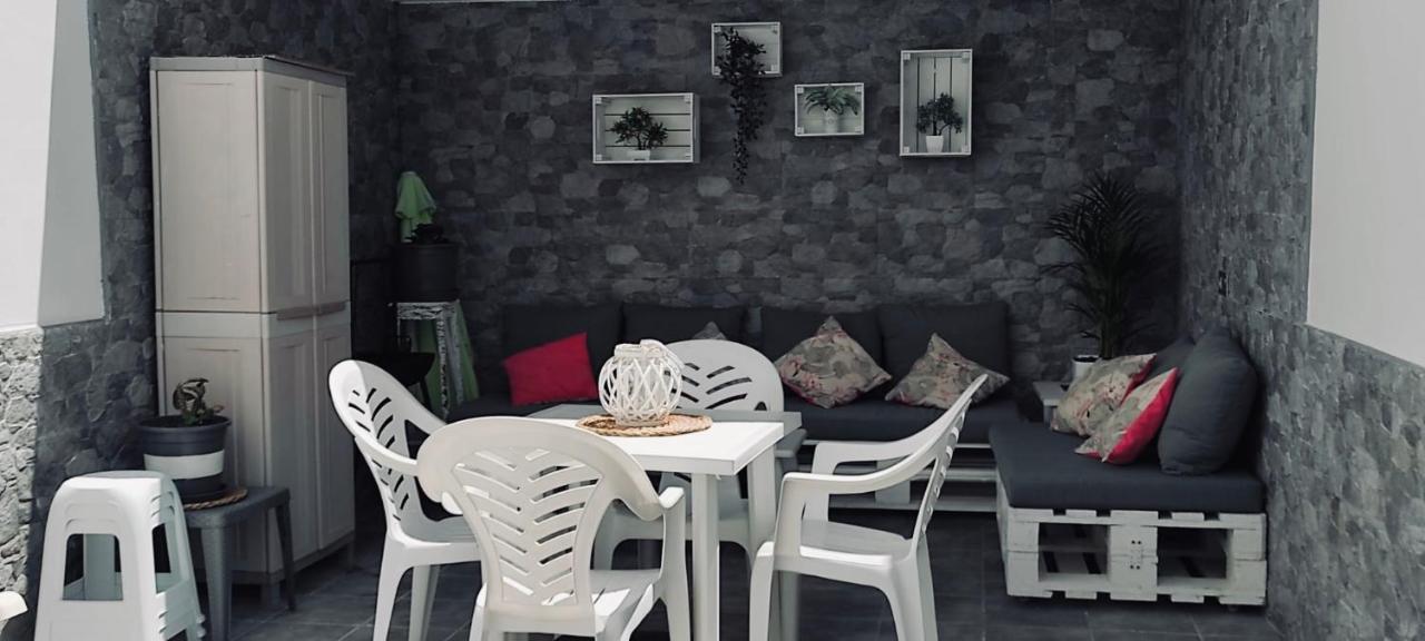 Apartamento Yale Тіас Екстер'єр фото